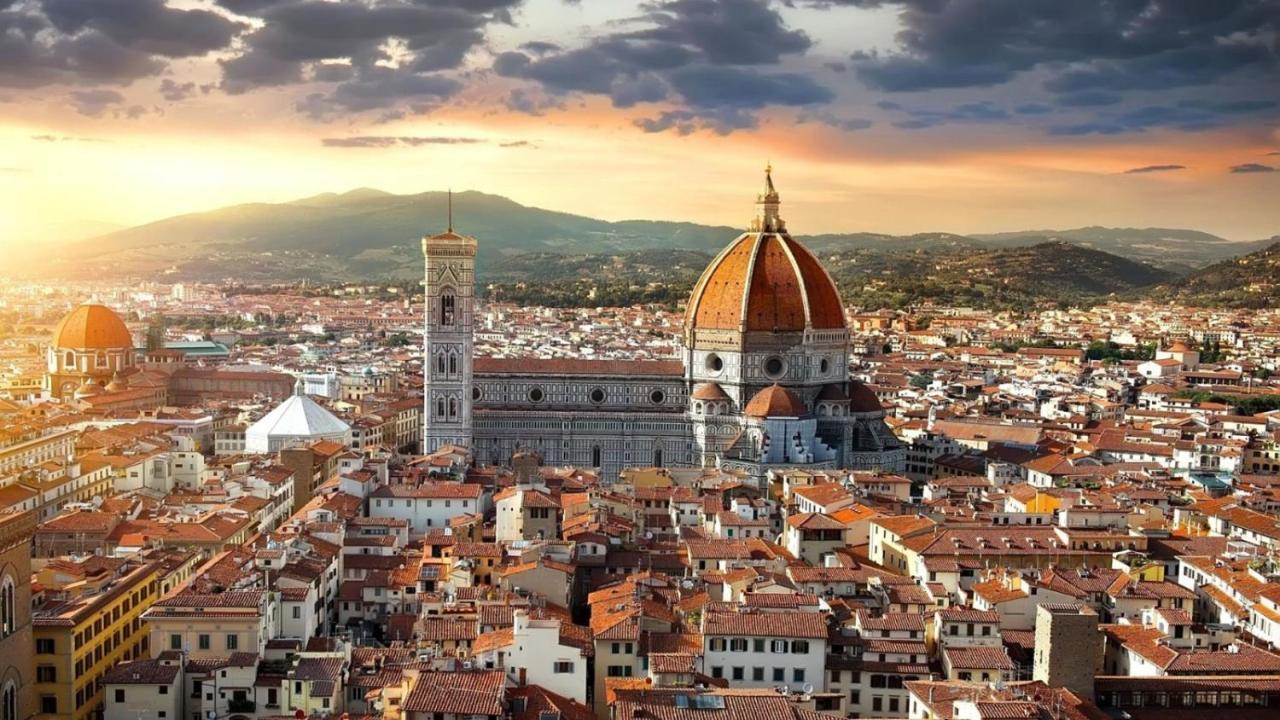 Romantico Attichino Con Terrazzo Vista Duomo !! Florence Luaran gambar